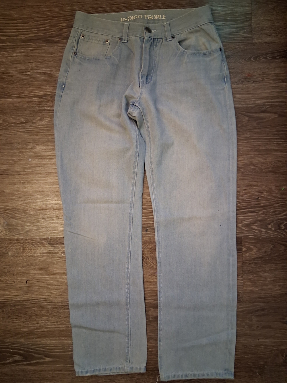 Women's Straight Leg Jeans in Light Blue